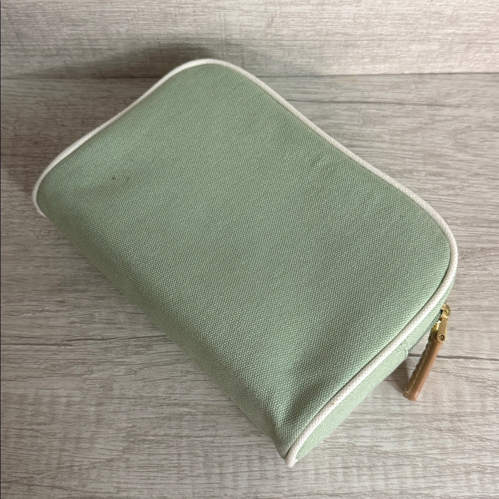 Aerin Lauder signature cloth makeup bag in Sage; NWOT - Picture 2 of 8